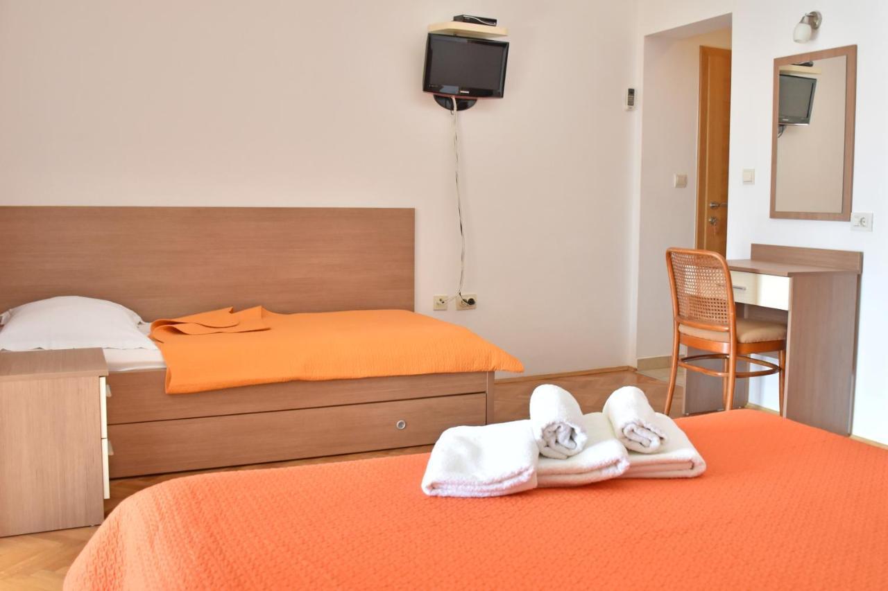 Apartments Stone Тучепи Екстер'єр фото