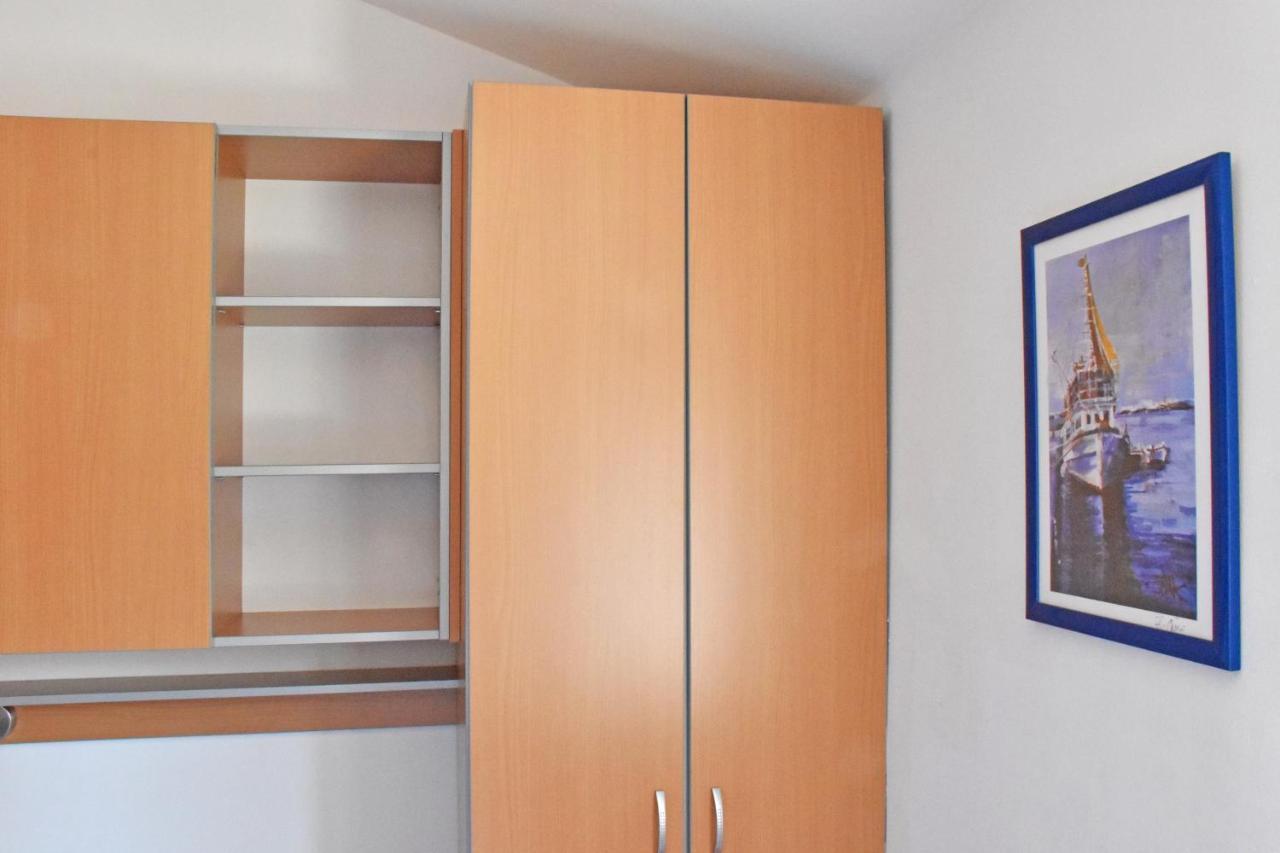 Apartments Stone Тучепи Екстер'єр фото