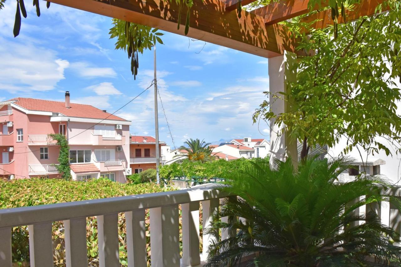 Apartments Stone Тучепи Екстер'єр фото