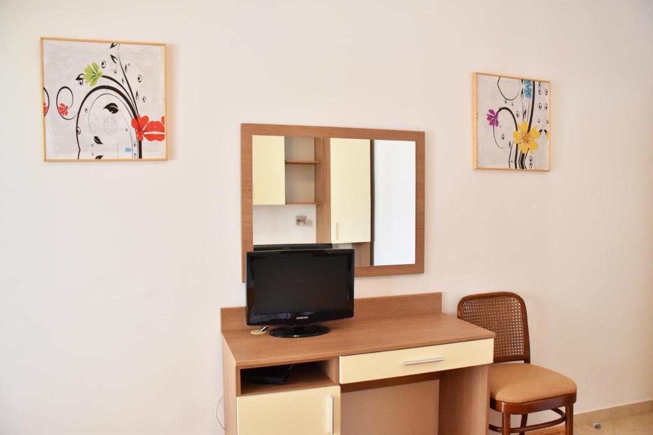 Apartments Stone Тучепи Екстер'єр фото
