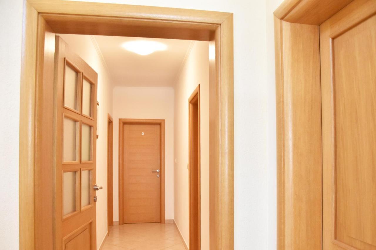 Apartments Stone Тучепи Екстер'єр фото