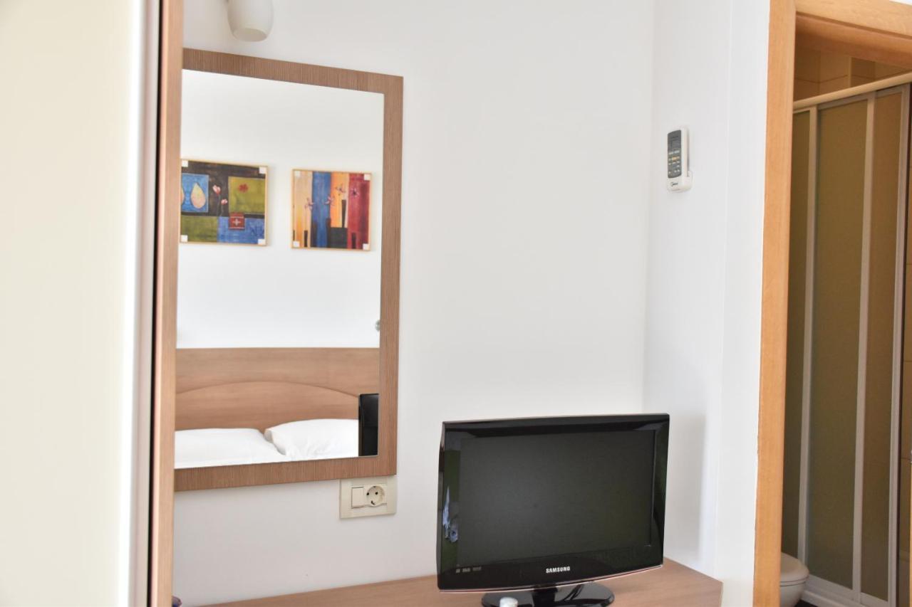 Apartments Stone Тучепи Екстер'єр фото