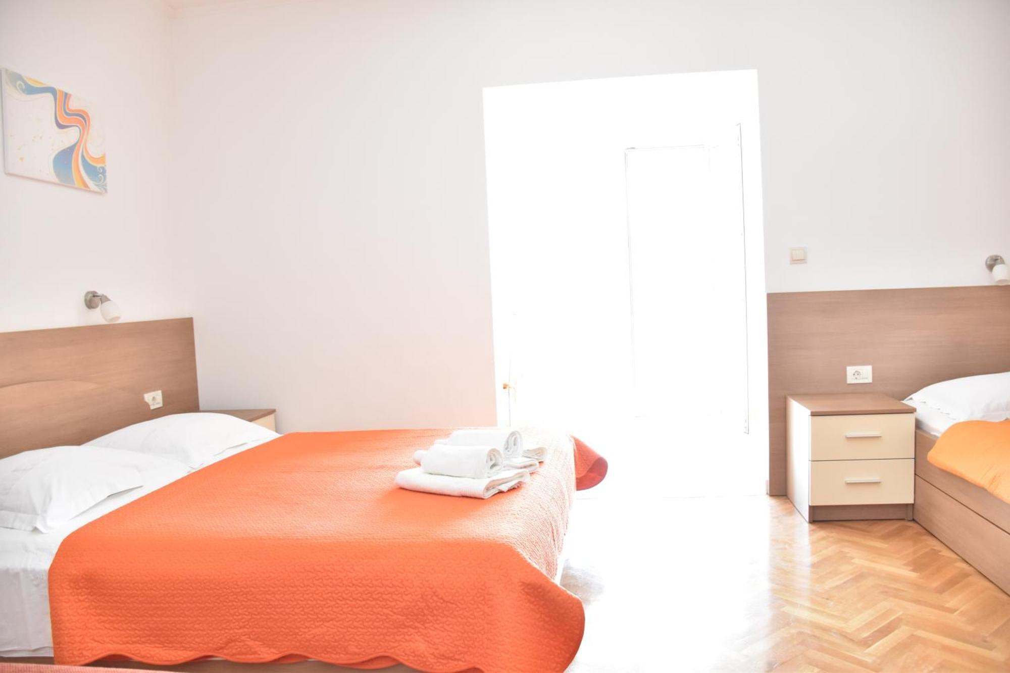 Apartments Stone Тучепи Екстер'єр фото