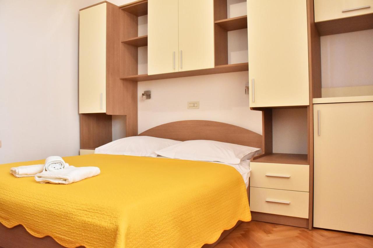 Apartments Stone Тучепи Екстер'єр фото
